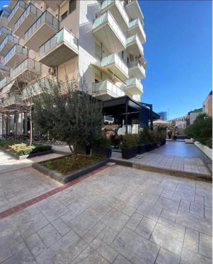 Syncron Apartments In The Center Of Tirana Exterior foto