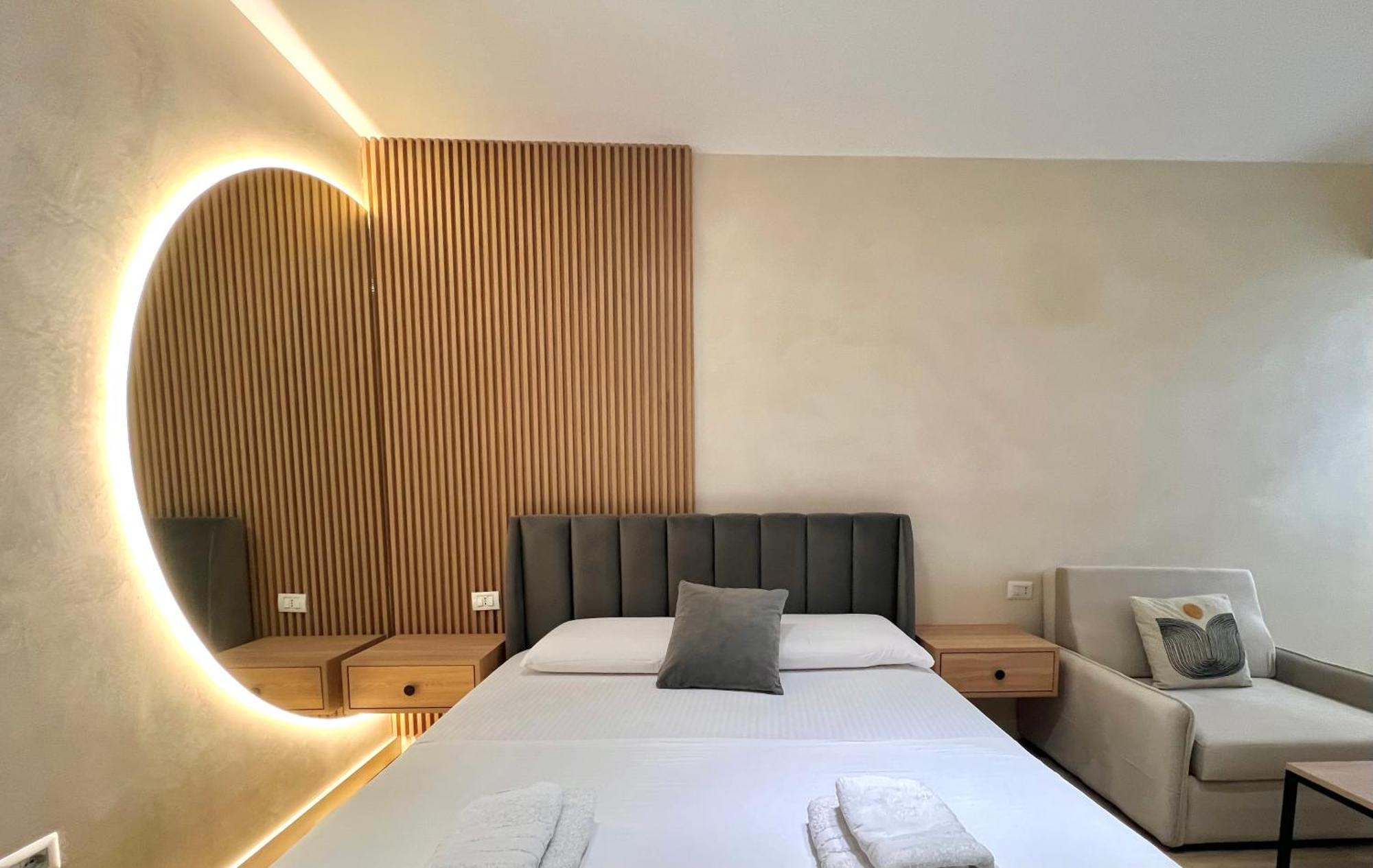 Syncron Apartments In The Center Of Tirana Exterior foto