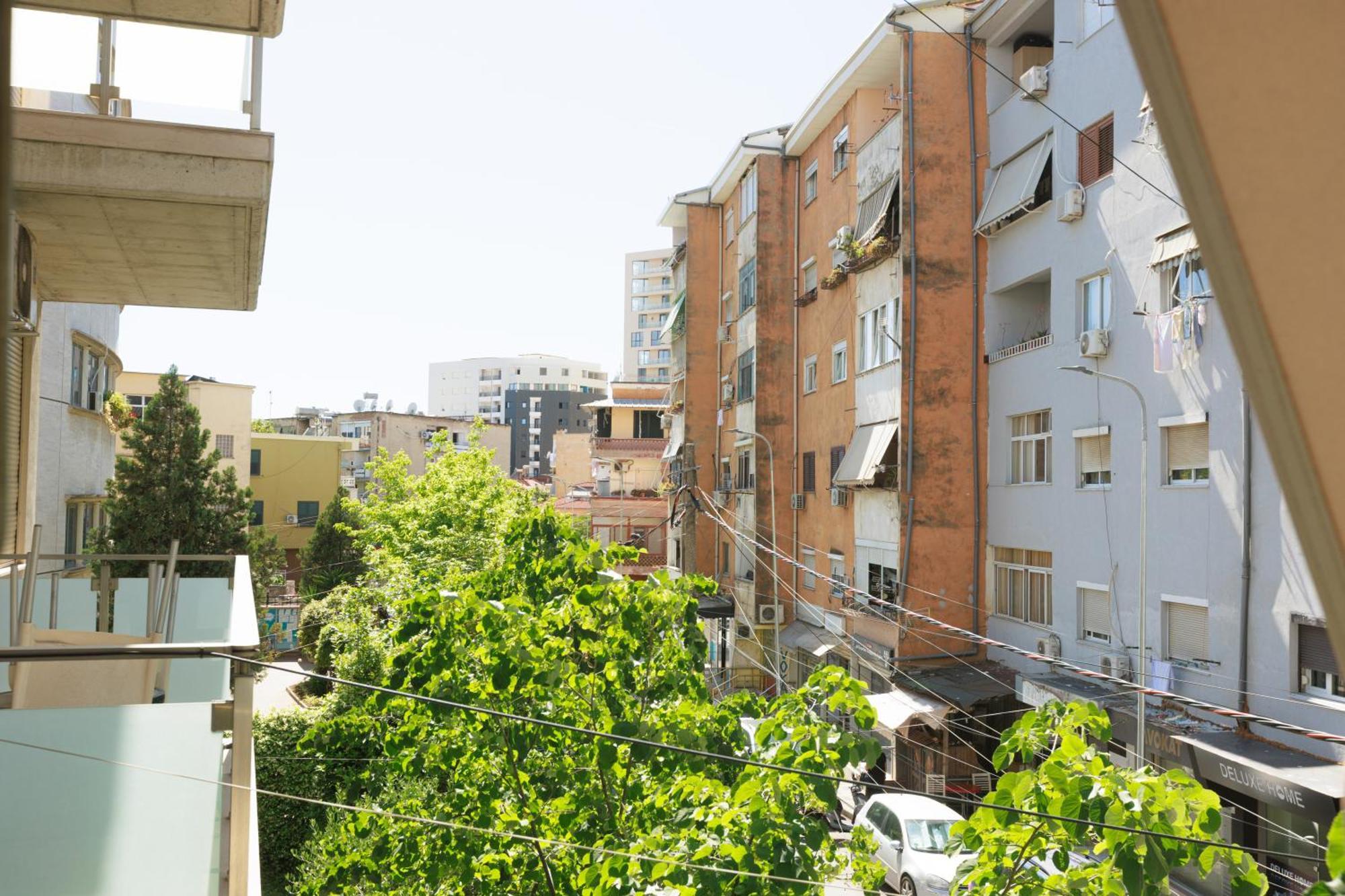 Syncron Apartments In The Center Of Tirana Exterior foto