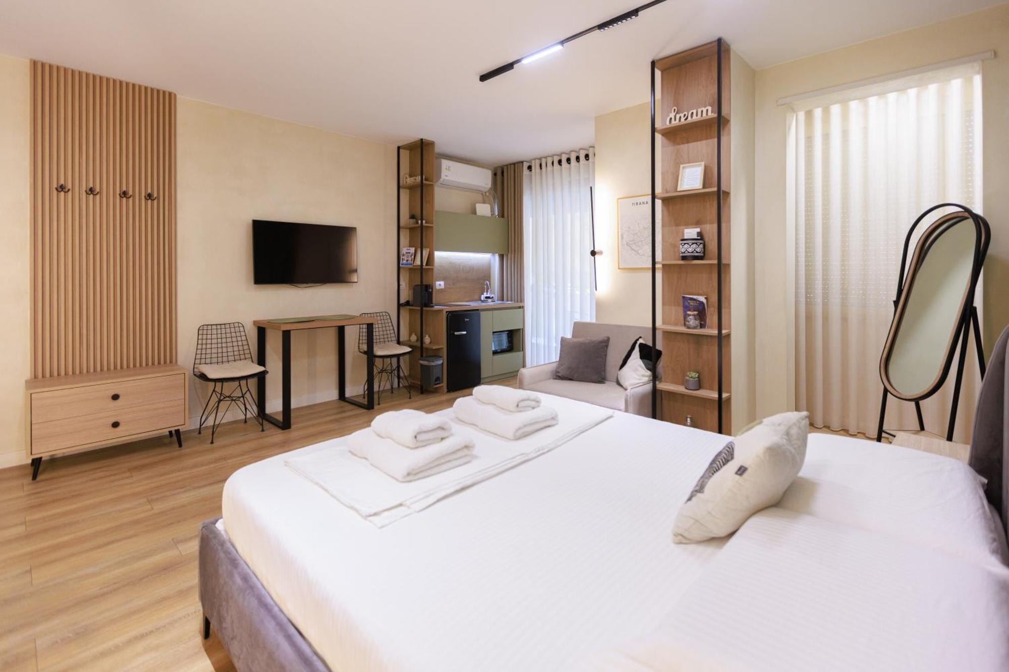 Syncron Apartments In The Center Of Tirana Exterior foto
